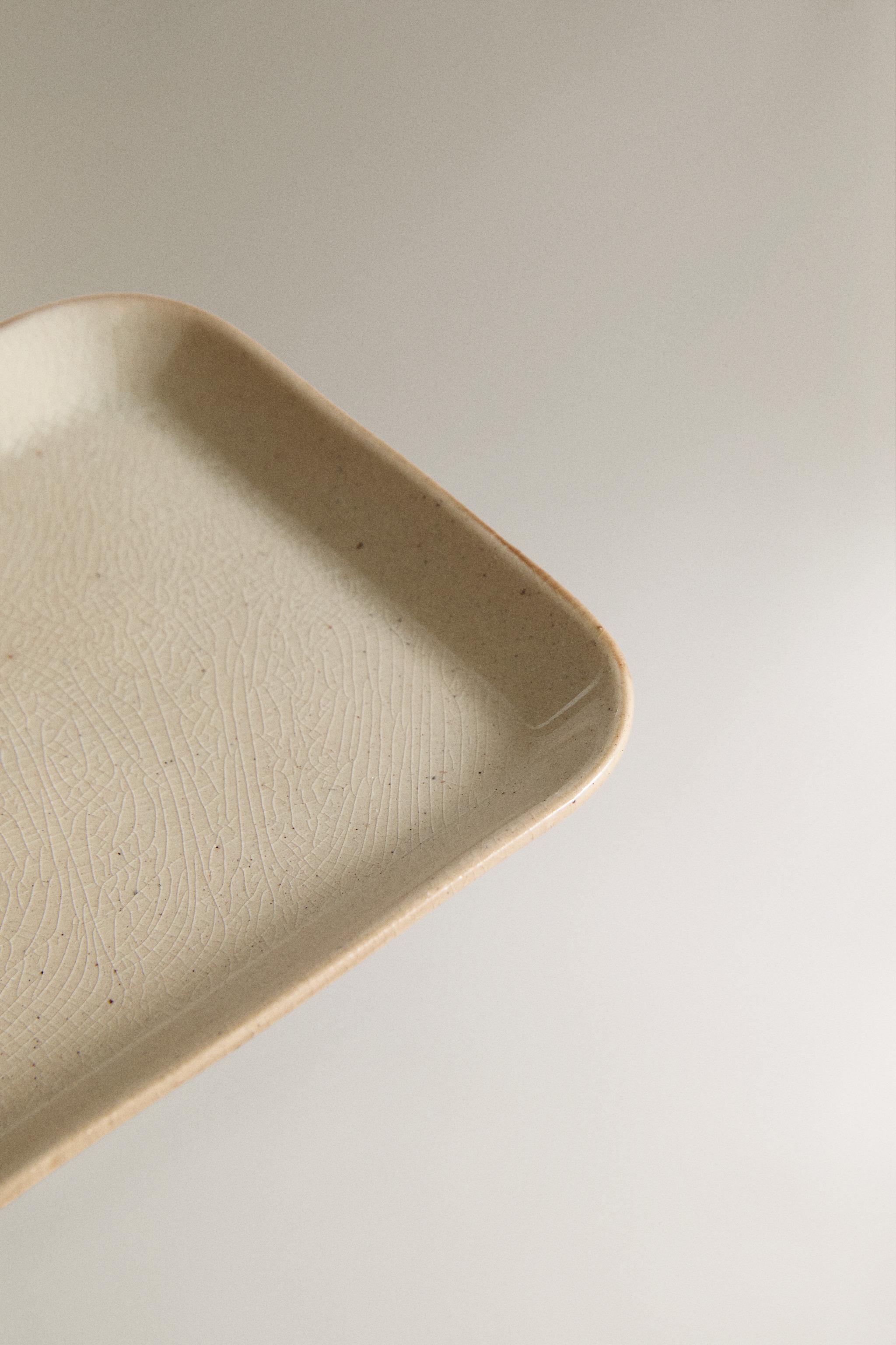 PETIT PLATEAU RECTANGULAIRE EN GRÈS